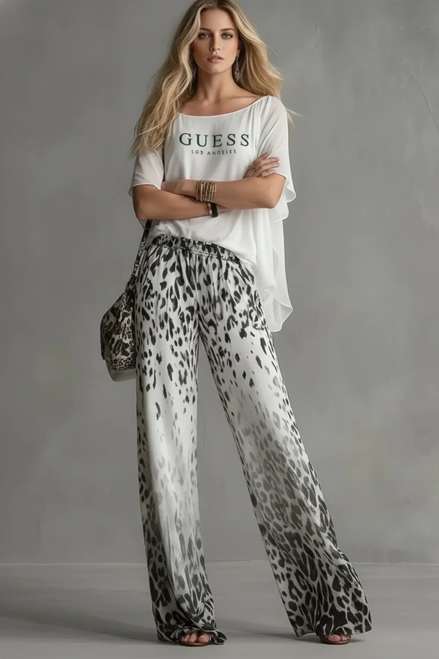 Coordinato Guess in puro cotone - Maglia + Pantalone IN OMAGGIO