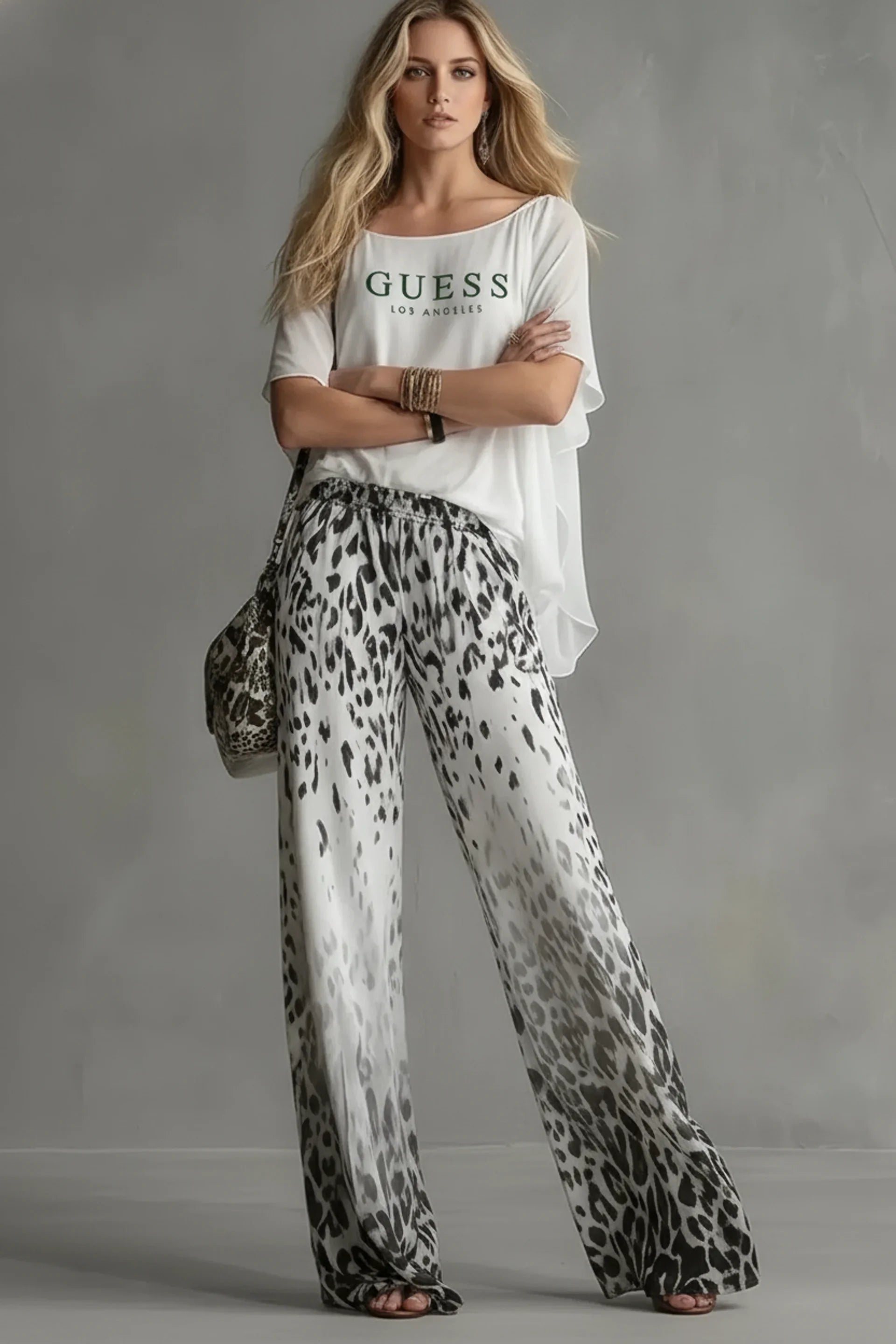 Coordinato Guess in puro cotone - Maglia + Pantalone IN OMAGGIO